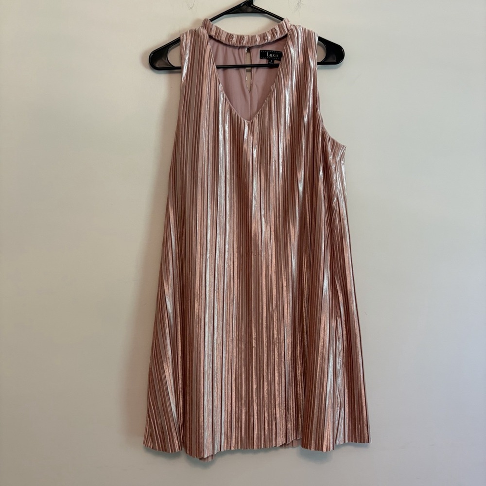 Lux II Velvet Sleeveless Dress Sz 8 Pink Pleated Keyhole Neck Cocktail Wedding